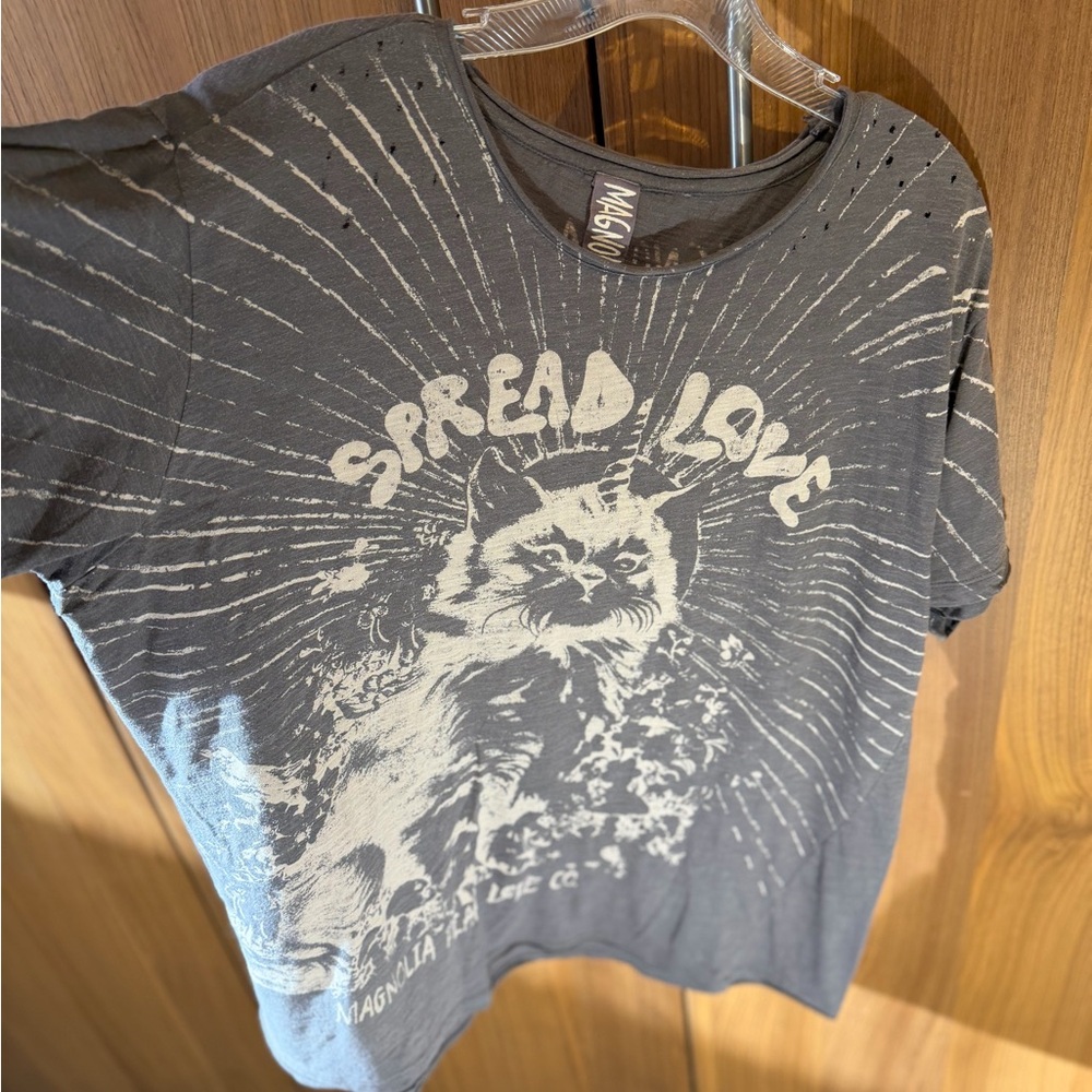 Magnolia Pearl Charcoal Graphic Tee - Picture 7 of 13